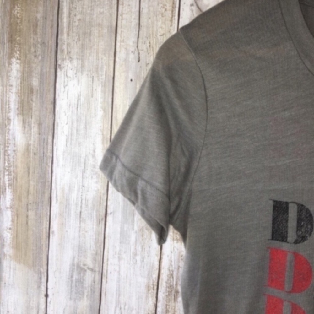 NCAA Georgia Bulldogs Grey Tee - Picture 4 of 4